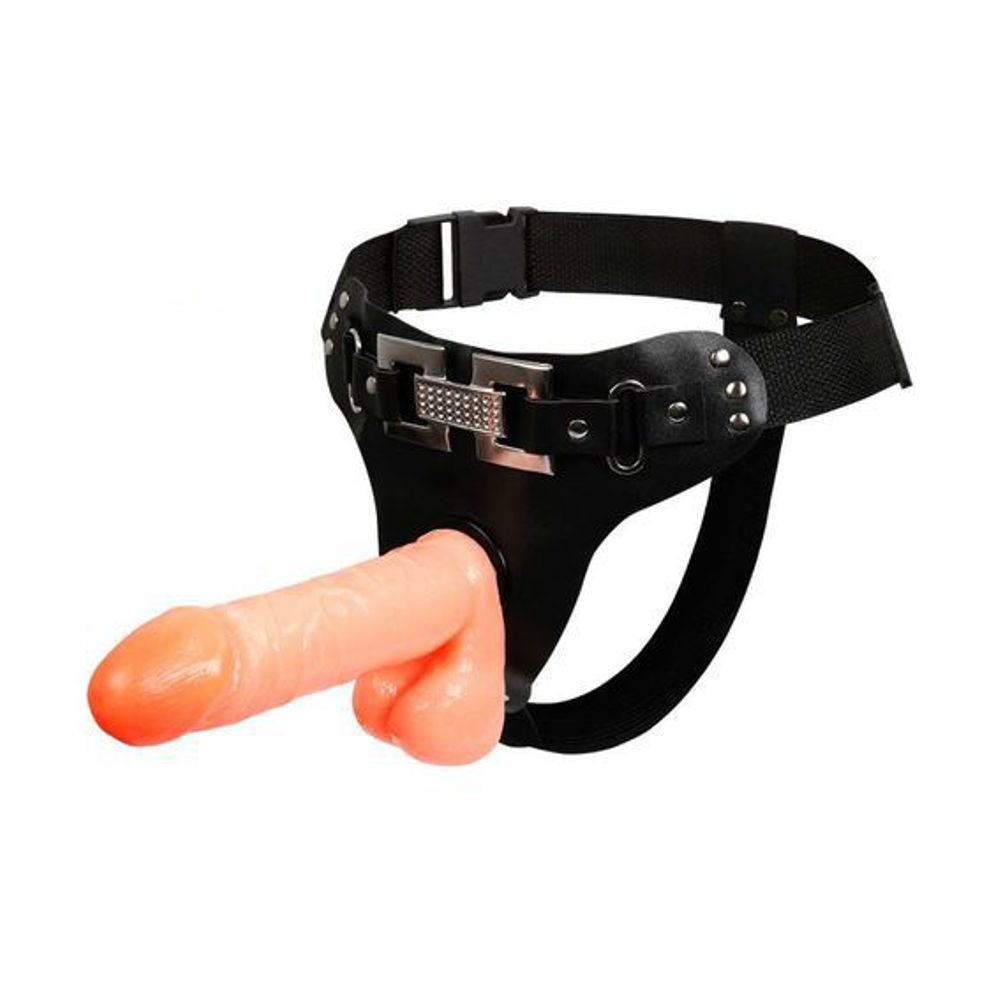 17077 ULTRA PASSIONATE HARNESS 15 CM 6” FALLO REALISTICO INDOSSABILE PER LEI