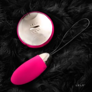 D-195035 LELO - LYLA 2 VIBRATING EGG-MASSAGER CERISE